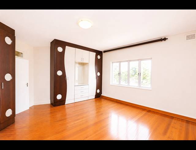 1.5 BEDROOM APARTMENT FOR SALE IN MUSGRAVE